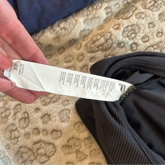 Fabletics Black Sports Bra Seamless Moisture-Wicking Design - Picture 4 of 6